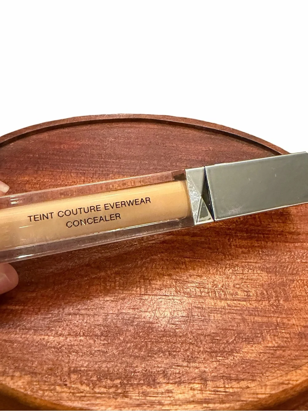 Givenchy TEINT COUTURE EVERWEAR CONCEALER 24H Wear & Radiant Finish #16  .21oz